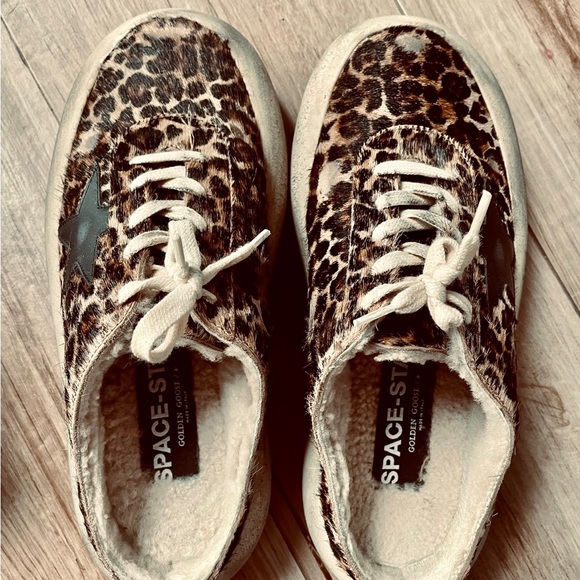 Golden Goose Space Stars Shearling Sabot - Picture 5 of 16